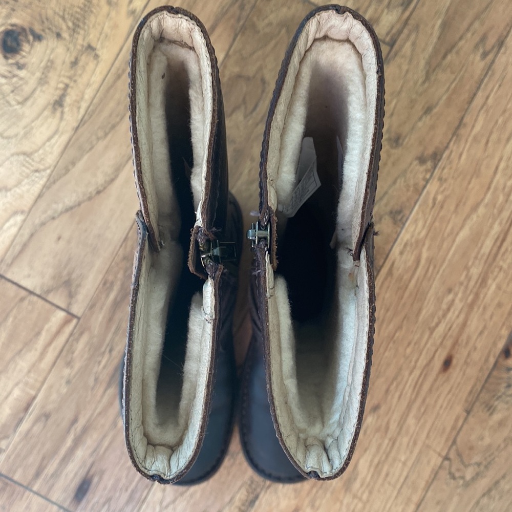 Ugg Shearling Lined Leather Boots 6 - image 7